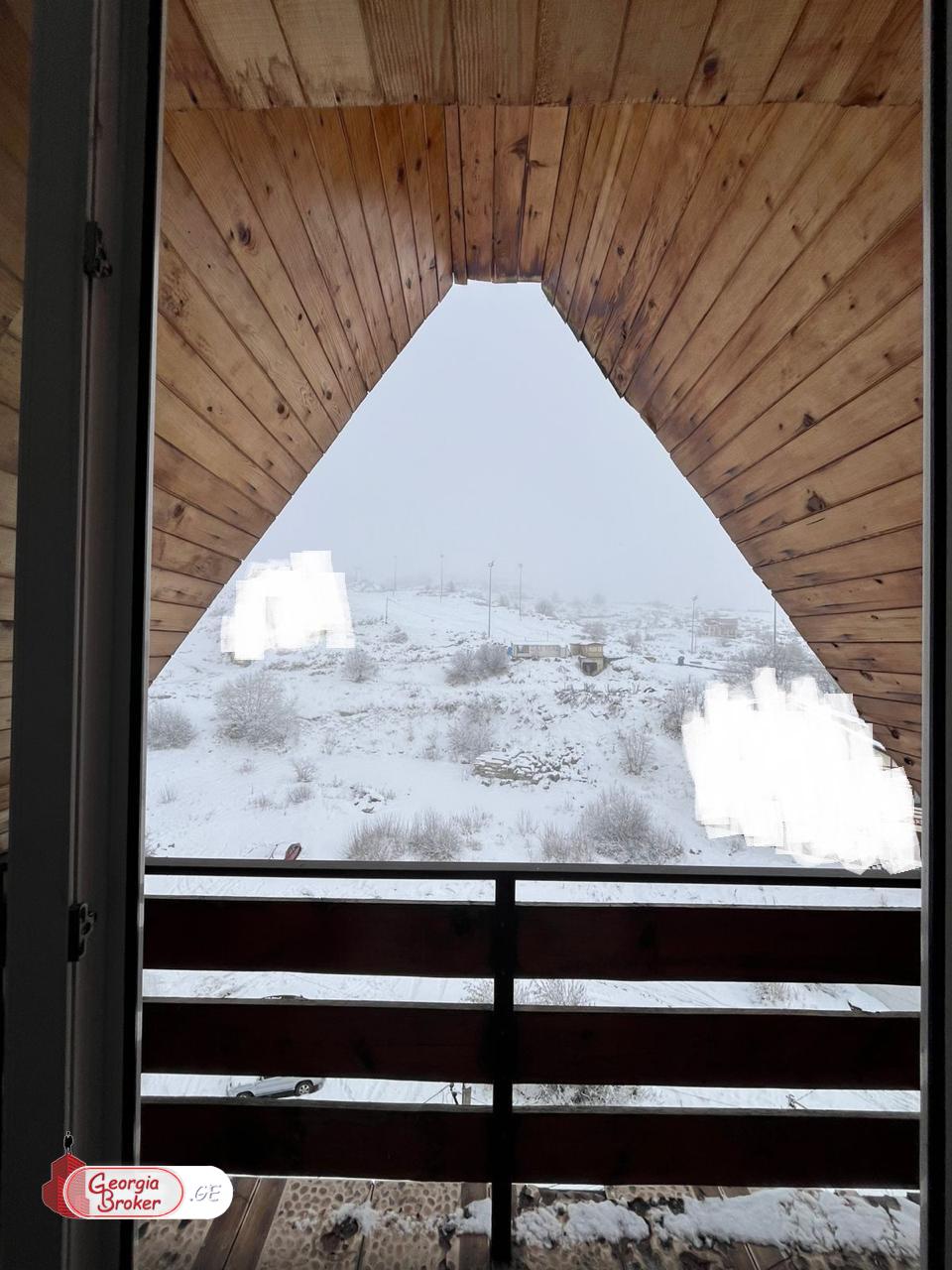 იყიდება ახალი გარემონტებული 3 ოთახიანი ბინა გუდაურში